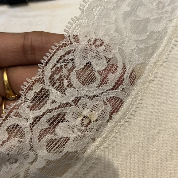 Classic women cami top - Picture 3 of 4